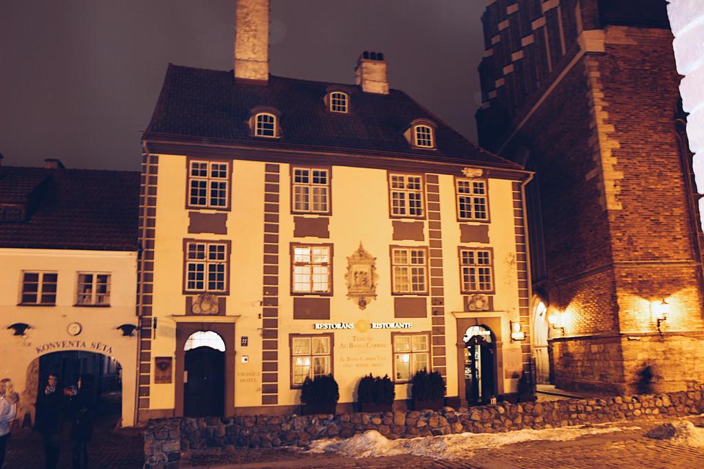 Historical Ekes Konvents 1435 Hotel Riga Exterior foto
